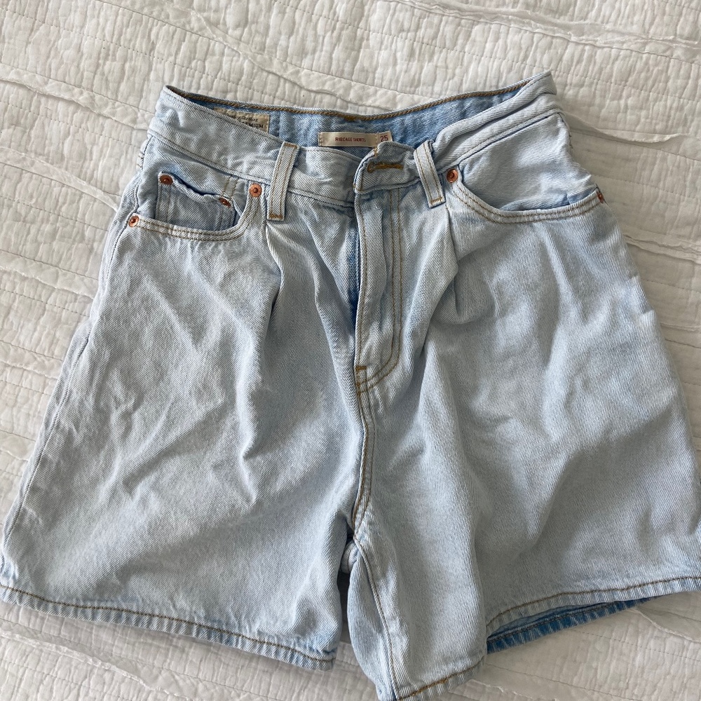 Levi's Ribcage Shorts Pleated Rigid Denim Jeans Wide Loose High Waisted Rise